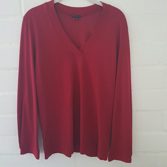 Theory red long sleeve tee