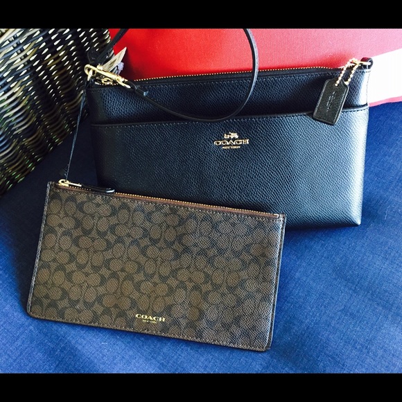 HP πππ. Coach leather pouch and Wristlet NWT - Picture 2 of 4