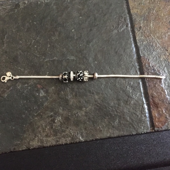 Kay's silver beaded charmed memories bracelet