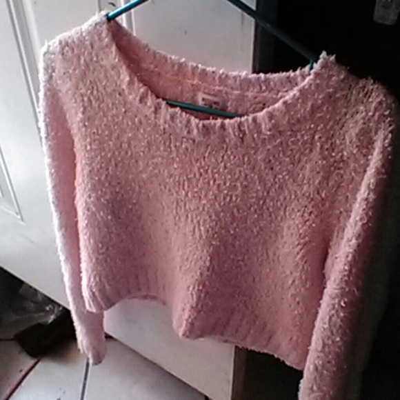 Crop top sweater