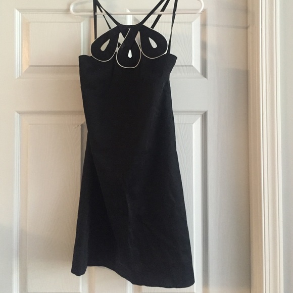Classic LBD with flair laundry by Shelli segal