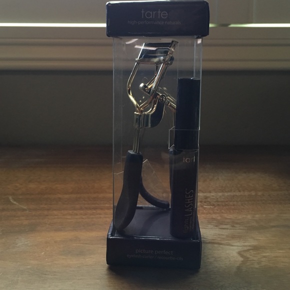 Tarte eyelash curler