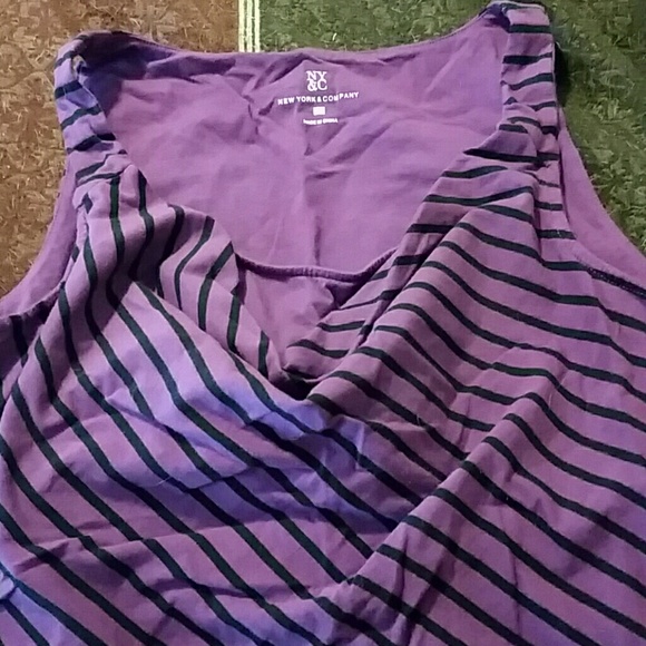 New York and company tank - Picture 1 of 2