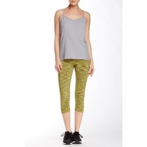 Alo Yoga Airbrush Capri Space Dye Army Green