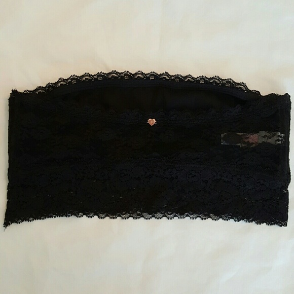 Victoria Secret All Over Black Lace Bandeau - Picture 2 of 4