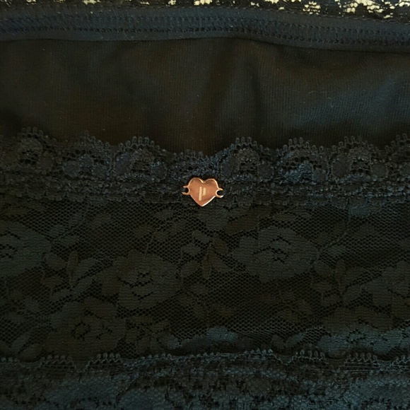 Victoria Secret All Over Black Lace Bandeau - Picture 3 of 4