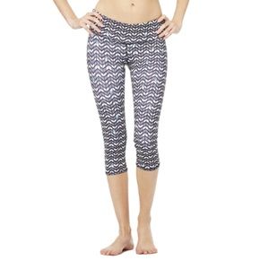 Alo Yoga Airbrush Arrow Print Capri Legging
