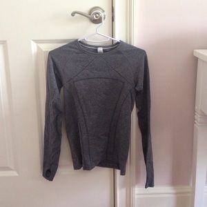 Ivivva grey top