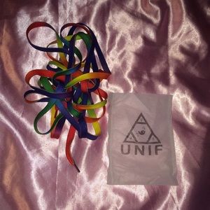 UNIF laces