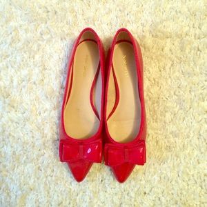 Red Nine West bow flats