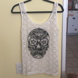 White lace tank top with skull