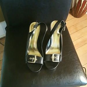 Black/gold sling back wedges