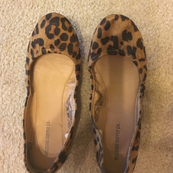 Mossimo flats
