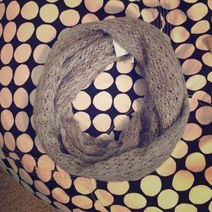 NWT Grey knitted infinity circle scarf