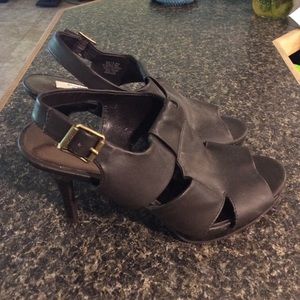 Simply Vera by Vera Wang Heels