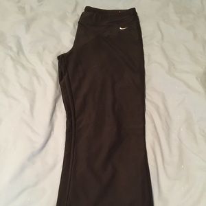 Nike Fit Dry Wide-Leg Capri