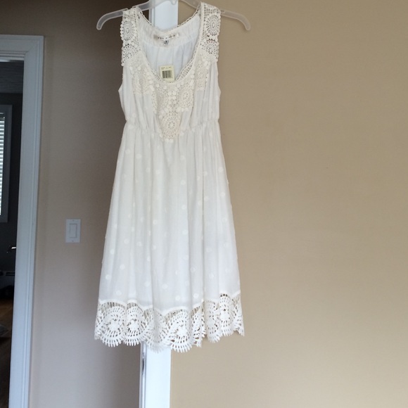 White dress size small new with tags
