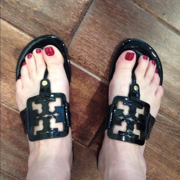 Tory Burch logo flip flops