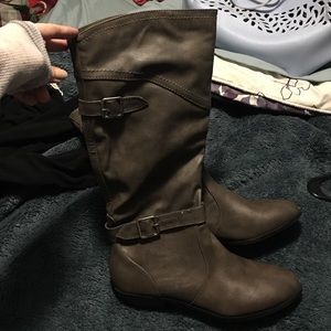Never worn madden girl boots