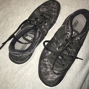 womens nike flex 2014 RN flash (wide)