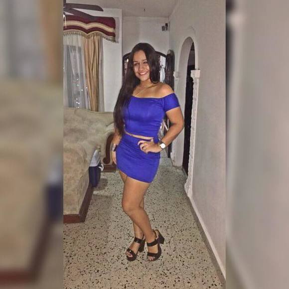 Meet your Posher, Laura - Picture 1 of 1