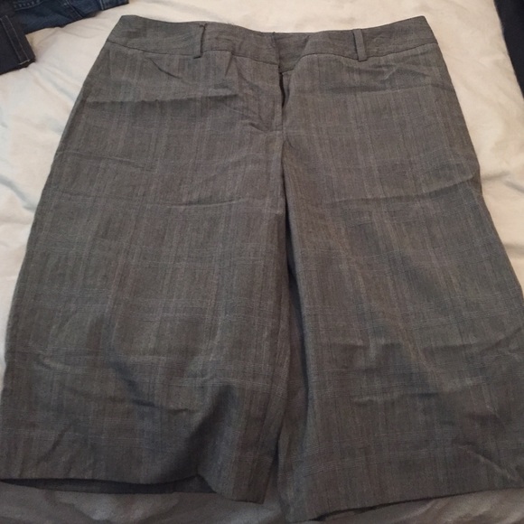 Apt. 9 Maxwell style career shorts. Size 12