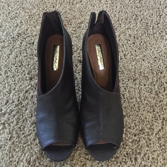 Open-toed booties - Picture 2 of 2