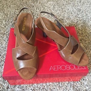 Talk about comfort !Used once brown comfy shoes