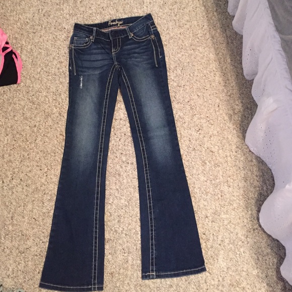 Jeans - Picture 1 of 4