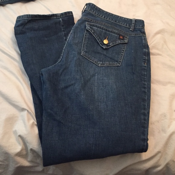 Simply Vera Straight-leg jeans. Size 14