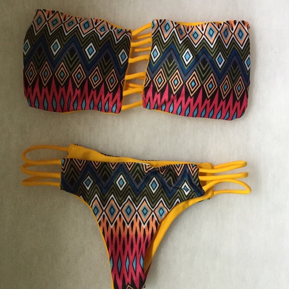SW 189 yellow Bikini set - Picture 2 of 4