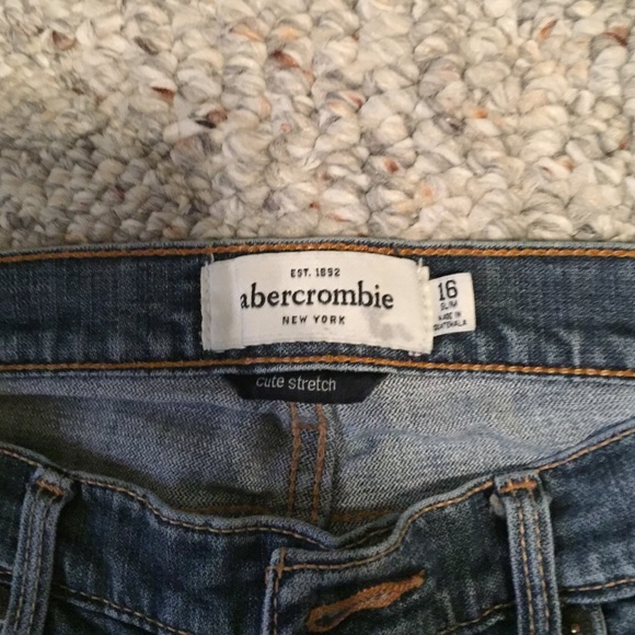 Jeans - Picture 3 of 4