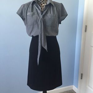 New York & Co short sleeved blouse