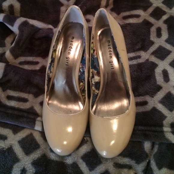 Steve Madden Pumps