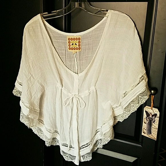 Chelsea & Violet White Boho Top