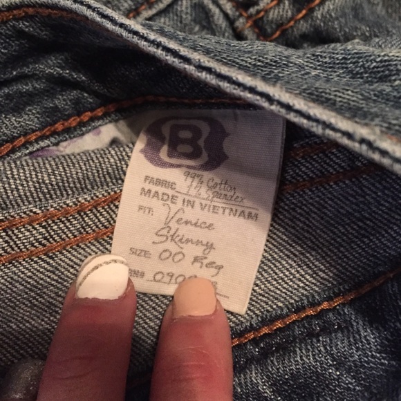 Jeans - Picture 3 of 3