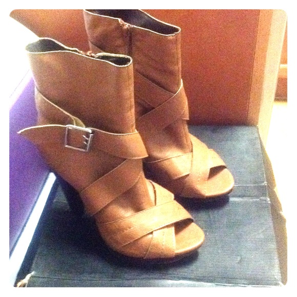 Anne Michelle, wedge boots