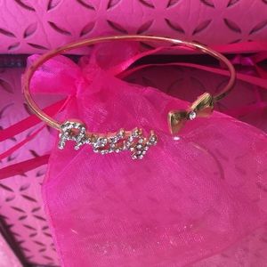 kate spade Bags - Kate Spade Large Purse 💕FREE GIFT💕 kate spade Bags - Kate Spade Large Purse 💕FREE GIFT💕
