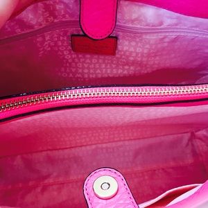 kate spade Bags - Kate Spade Large Purse 💕FREE GIFT💕 kate spade Bags - Kate Spade Large Purse 💕FREE GIFT💕
