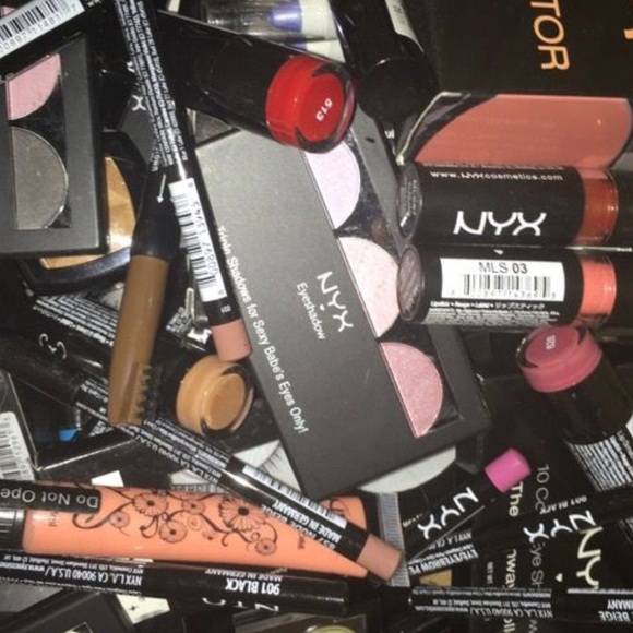 I have Nyx makeup I sell only bulk/wholesale! - Picture 1 of 1