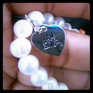 ⚠️PRICE DROP Freshwater Cultured Pearl Bracelet