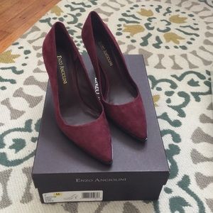 Brand new suede pumps