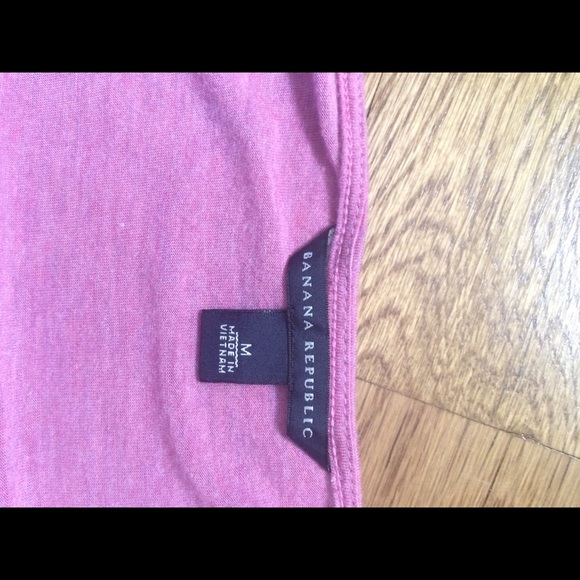 🌷SALE🌷 BANANA REPUBLIC flowy pink top - Picture 2 of 2