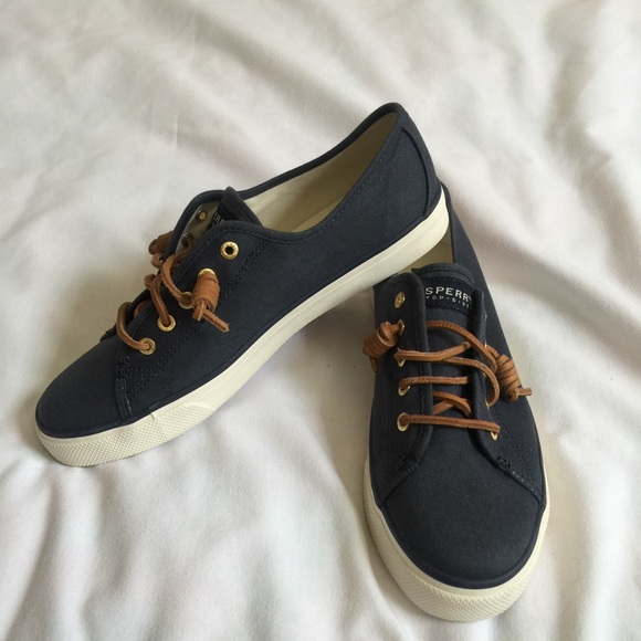 Sperry Canvas Navy Sneaker