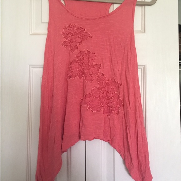 Coral tank top 🌺