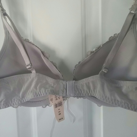 Victoria's Secret Angel Bra - Picture 3 of 4