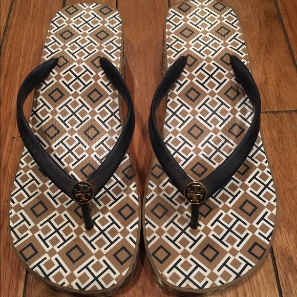 Tory burch sandals size 7