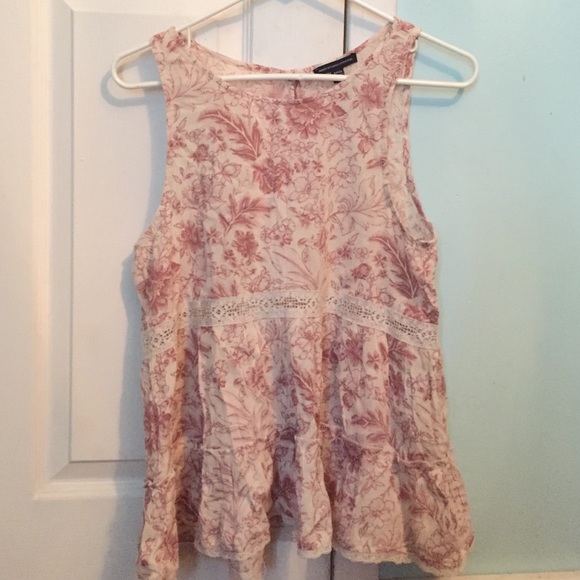 NWOT Floral Top