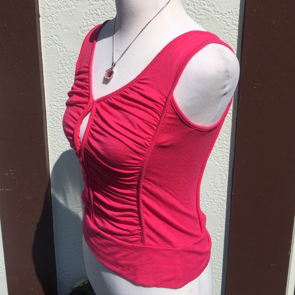 Pink top - Picture 2 of 4