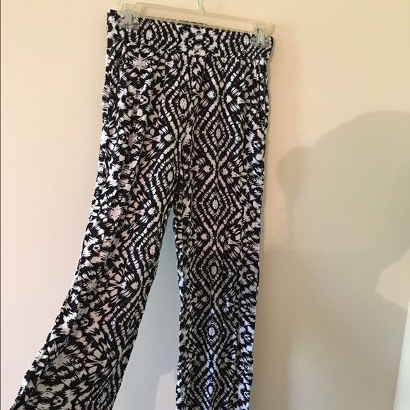 Chances R pants - Picture 3 of 4